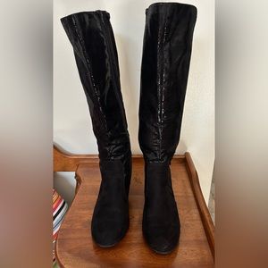 Aerosoles knee high black boots. Wide calf. Size 8